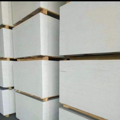 Außenwandverkleidung Feuer- und wasserdichtes Brett im modernen Design für Wohnungsfassade