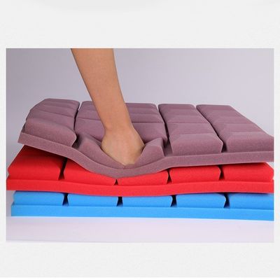 Andere Akustikschaum-Schallpaneele in Standardform mit selbstklebendem Klebeband, 5 Pilze, 50 x 50 x 5 cm, Schallschutzschwamm