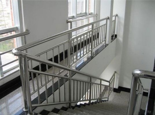 Außen-Metallbalustrade für Wohnung Wand montiert Außen geschmiedetes Eisen Geländer