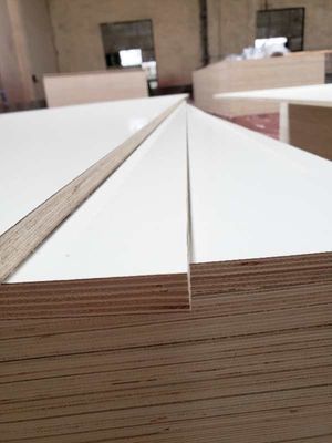 Holzfolienplatten für den Innenbereich mit E1-Standard- und farbfreier Ökologische Platte