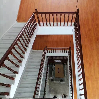 Modernes Bürogebäude Dekorativ Holztreppe Geländer mit Baluster und Spindeln