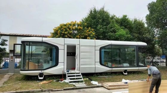 Gefertigtes kommerzielles Weltraumkapsel-Vorgefertigtes Haus mit postmoderner Gestaltung
