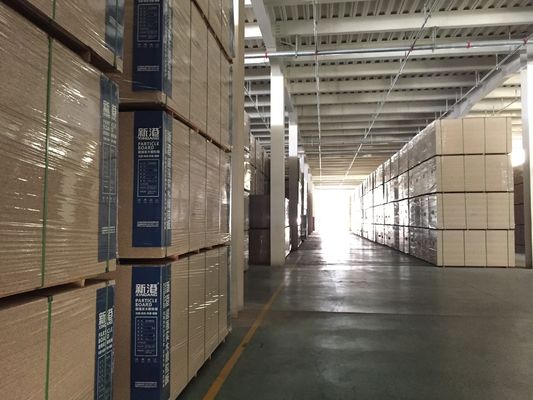 Hochwertige Produktionstechnologie Chipboard für Appartement Oberflächenveredelungslösungen