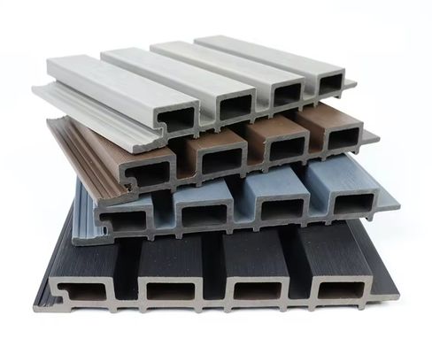 Kunststoffholzverbundene Fassadenplatten, angepasste Länge 159 mm x 23 mm x angepasste Länge